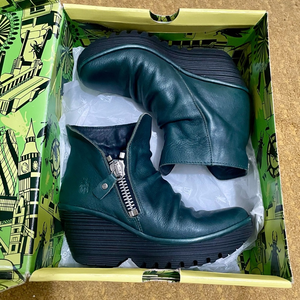 Fly London Seaweed Green Leather Ankle Boots, size 5